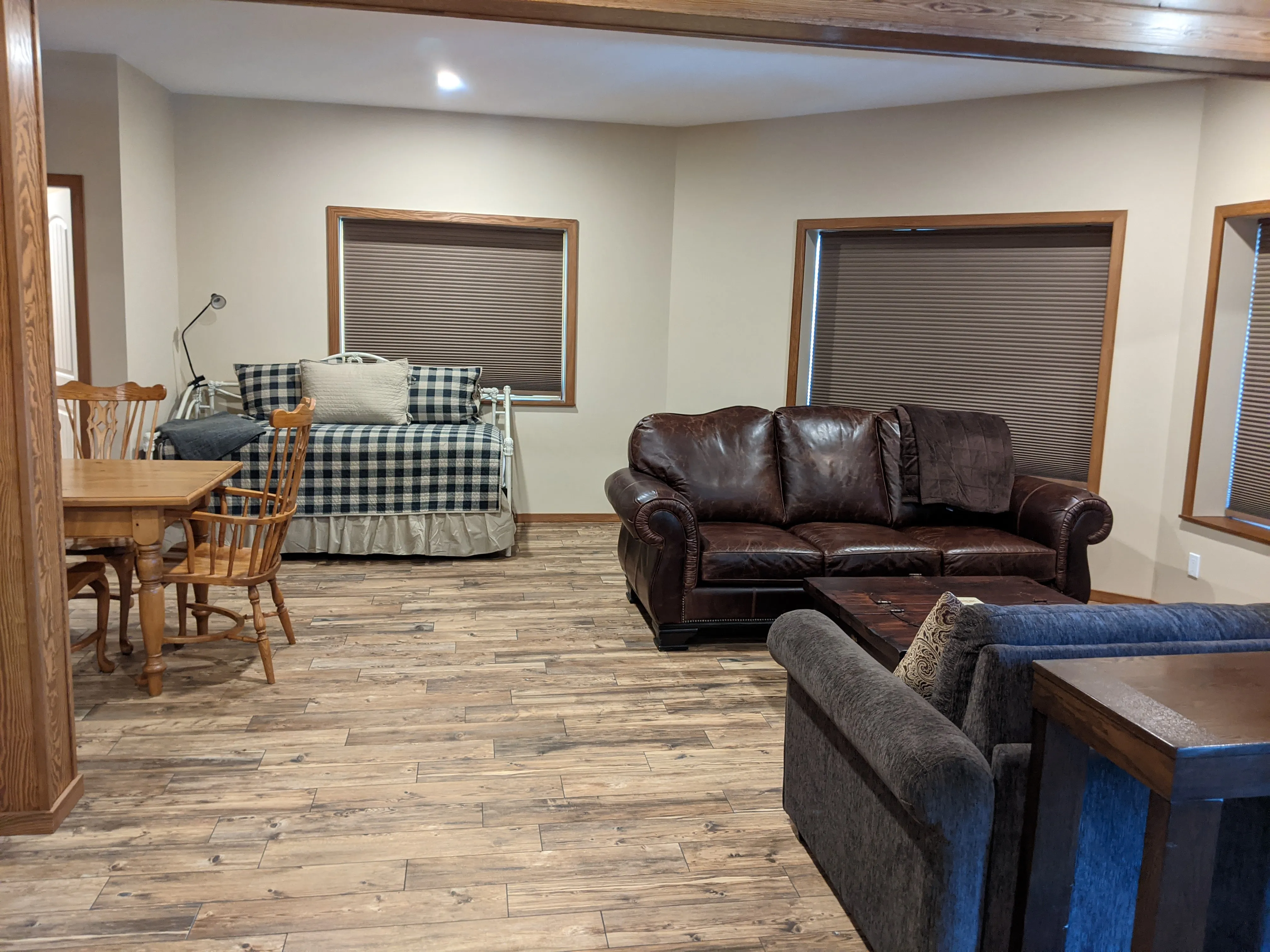 Tinhorn Landing - Daybed with Trundle Cot